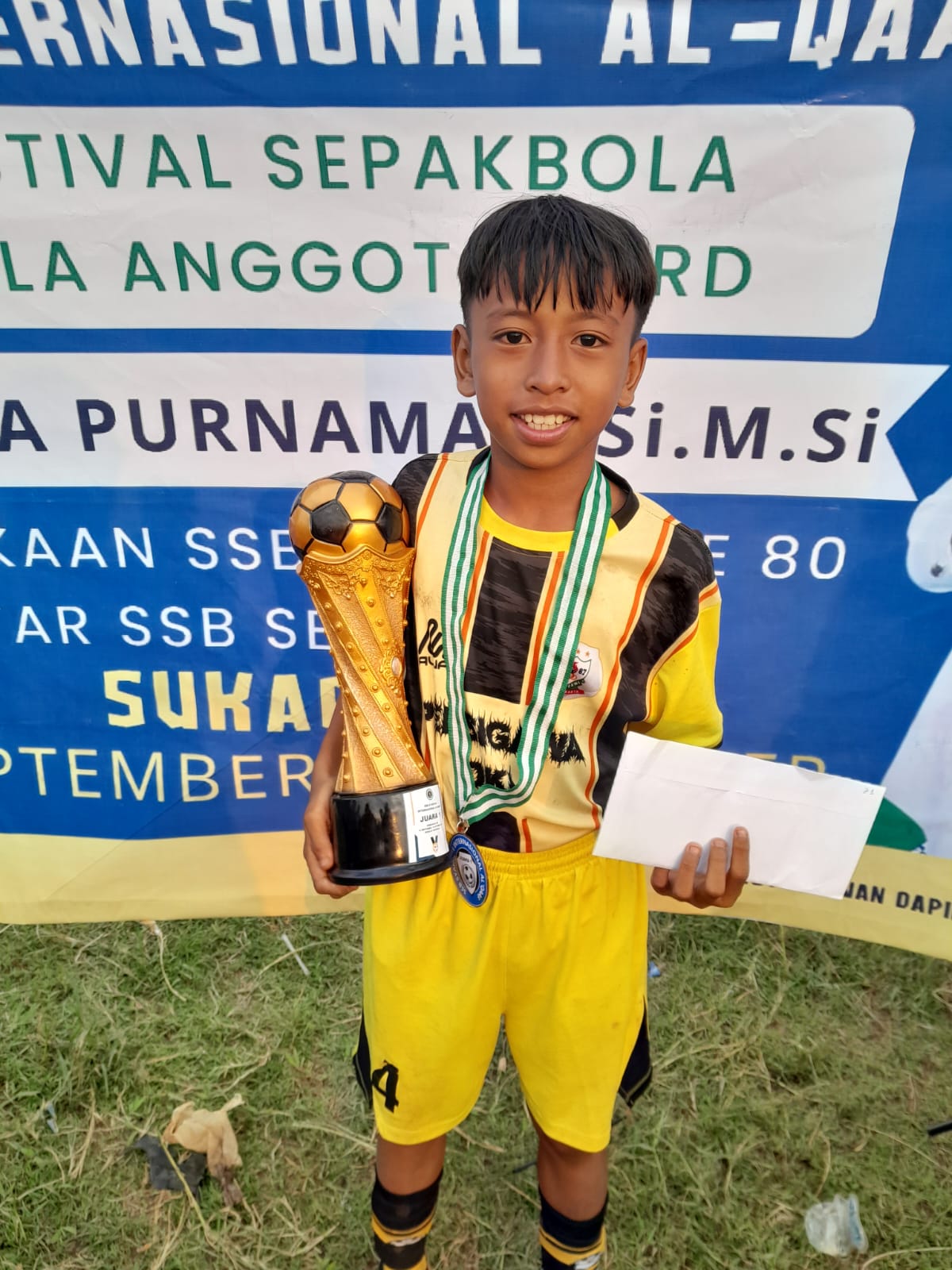 DWI ACHMAD AL FARIZY