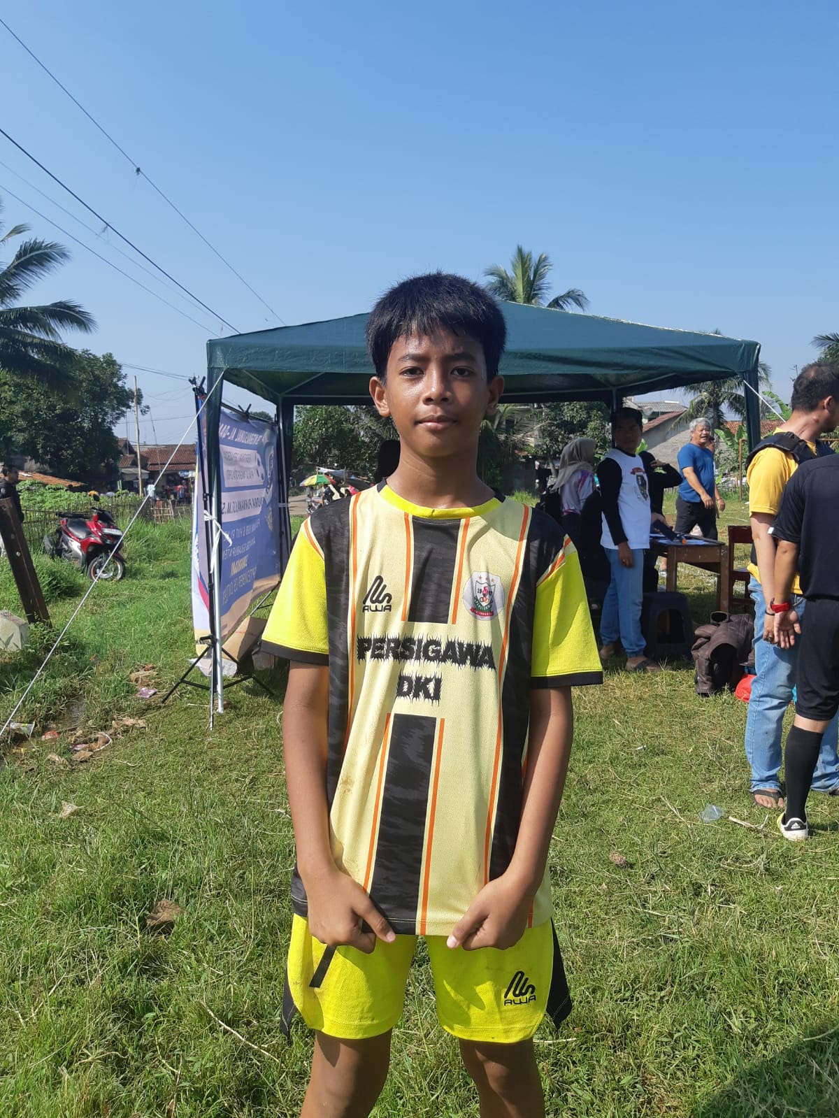 YABES J. M. NAINGGOLAN